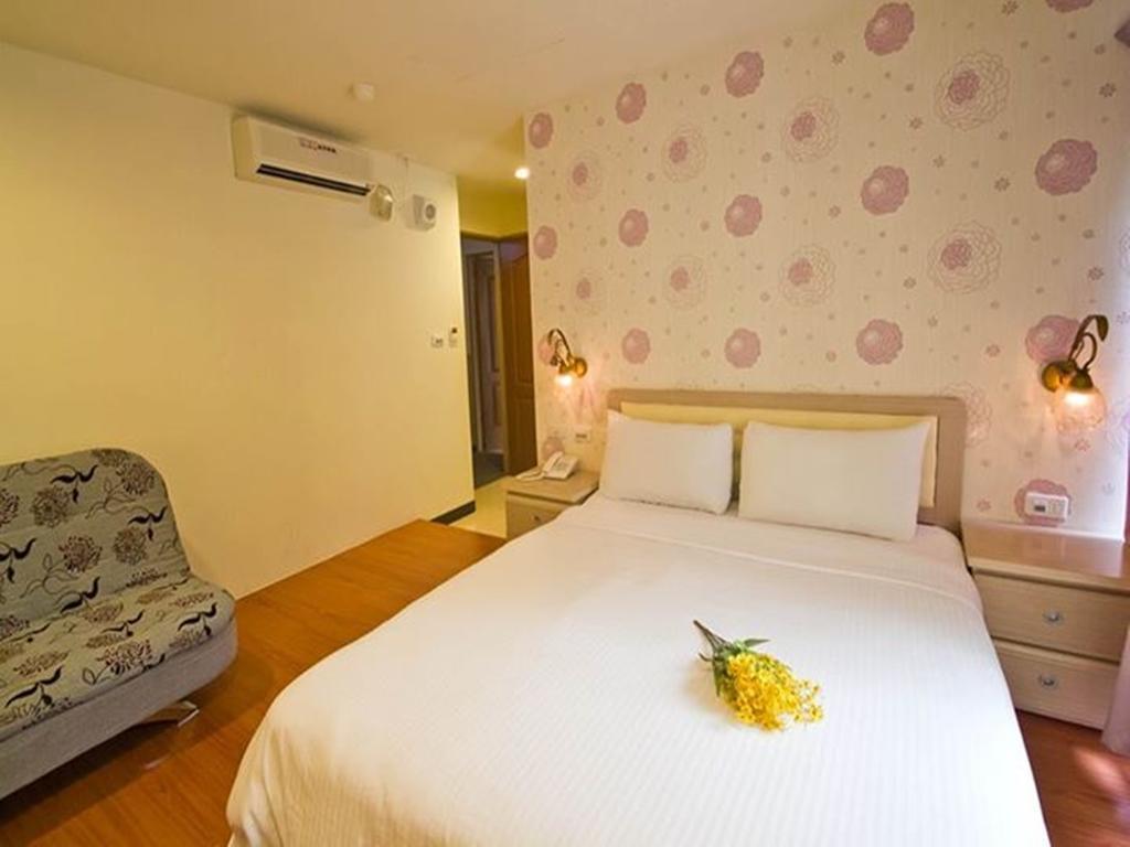 Green Park Commercial Hotel Тайнань Номер фото